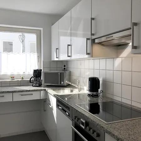 Seeglueck- Hochwertige Im Villenviertel Mit Suedbalkon *