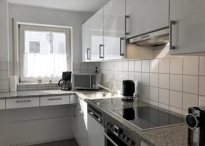 Seeglueck- Hochwertige Im Villenviertel Mit Suedbalkon *