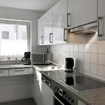 Seeglueck- Hochwertige Im Villenviertel Mit Suedbalkon *