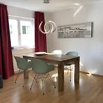 Appartement Seeglueck- Hochwertige Im Villenviertel Mit Suedbalkon